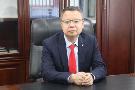 第五维华