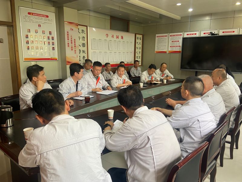 公司领导深入燃输中心调研座谈